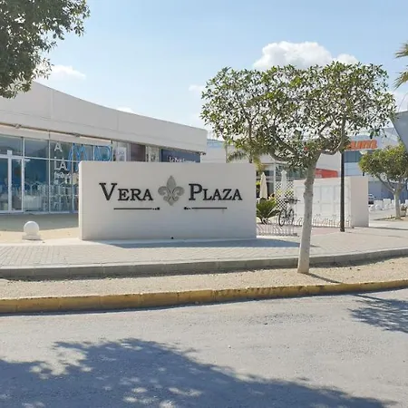 Paraiso: Beachfront Penthouse With Private Rooftop Pool * Vera