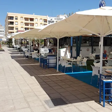 Apartment Paraiso: Beachfront Penthouse With Private Rooftop Pool *