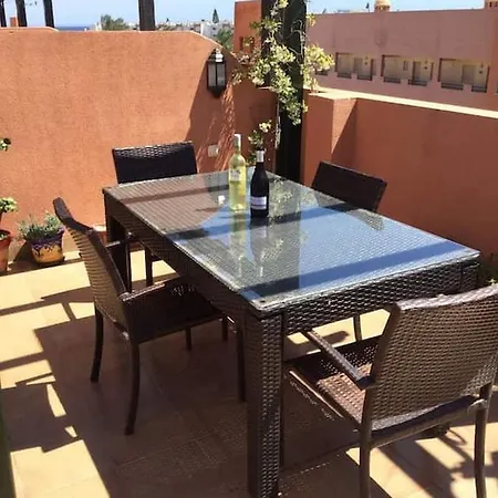 Paraiso: Beachfront Penthouse With Private Rooftop Pool *