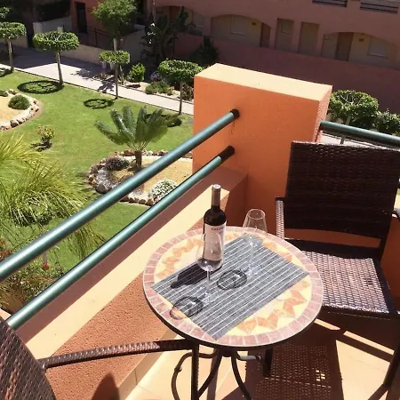 Apartment Paraiso: Beachfront Penthouse With Private Rooftop Pool