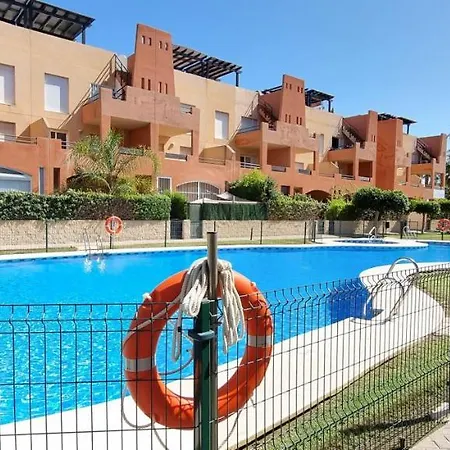 Apartment Paraiso: Beachfront Penthouse With Private Rooftop Pool